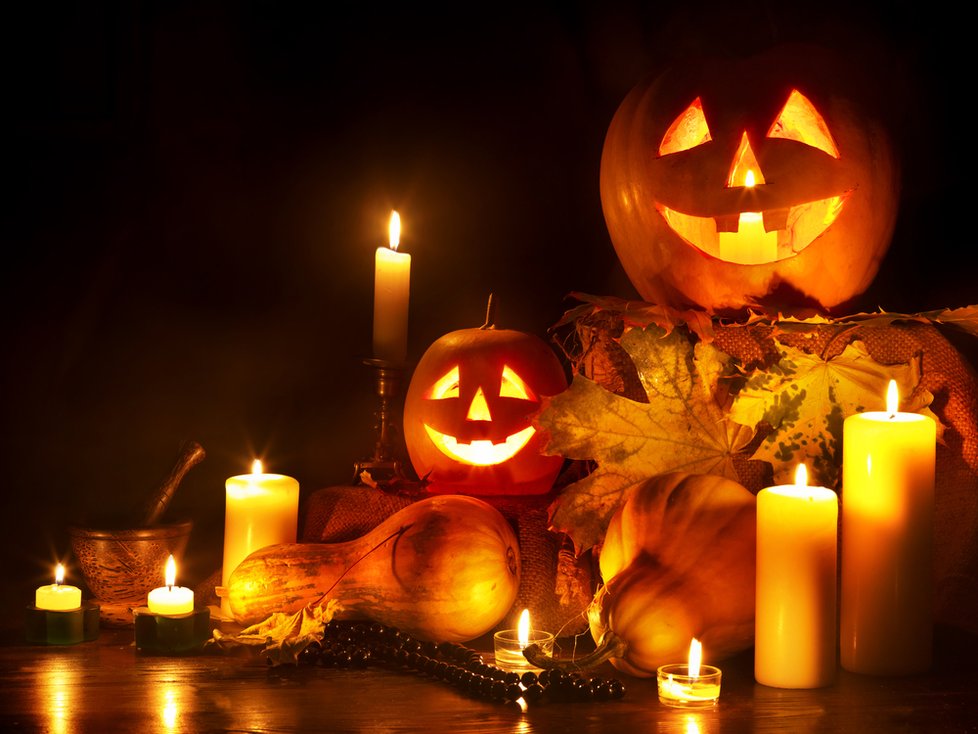 Vyrobte si doma s dětmi vlastní halloweenské strašidlo! Je to snadné a bude se jim to líbit.