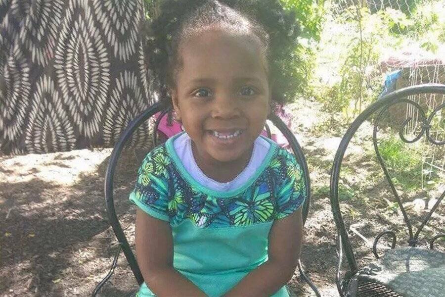 8. Zavražděná Amatulah McLaughlin. 8. Zavražděná Amatulah McLaughlin.