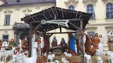 Do Brna už dorazily Vánoce: Unikátní Halouzkův betlém v životní velikosti zdobí Dominikánské náměstí