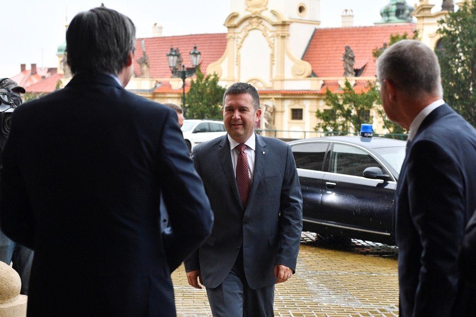 Jan Hamáček převzal i ministerstvo zahraničí.