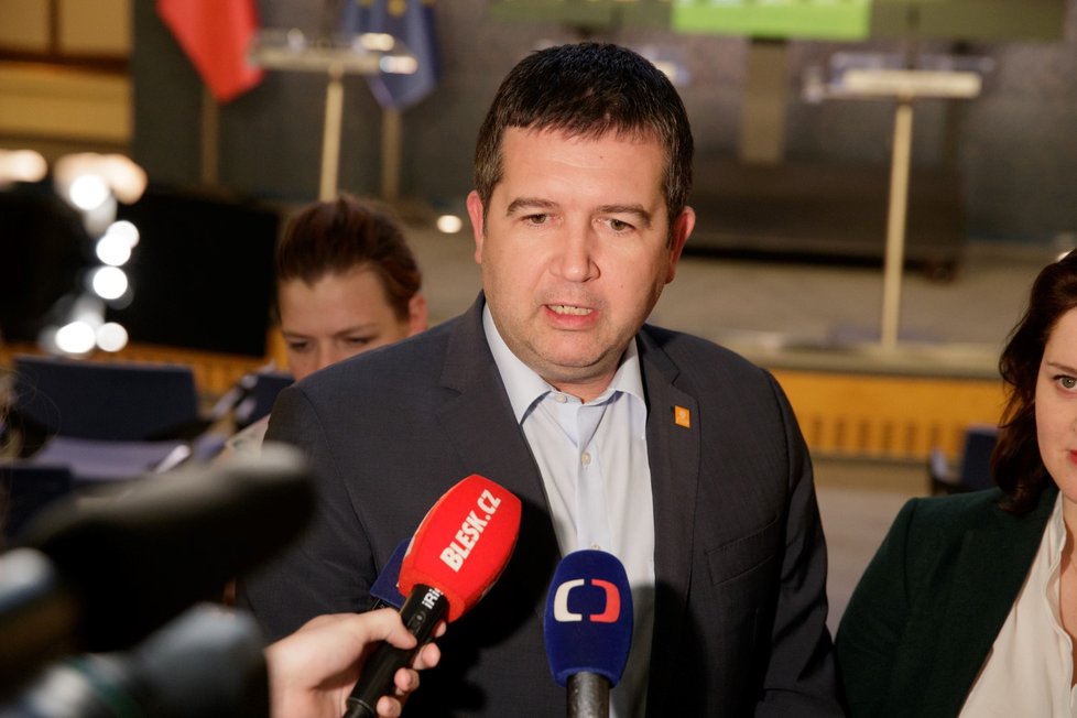 Vicepremiér Jan Hamáček (ČSSD) po jednání vlády (1. 7. 2019)