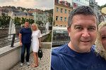Vicepremiér Hamáček vyrazil s novou ženou Gabrielou Kloudovou na „líbánky“ do Varů