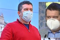 Hamáček je po operaci. Místo do postele zamířil na vládu, kde mu otekl obličej