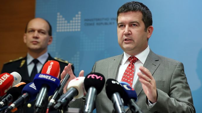 Ministr vnitra Jan Hamáček a policejní prezident Martina Vondráška Ministr vnitra Jan Hamáček a policejní prezident Martina Vondráška