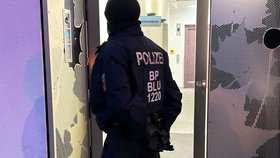Německá policie podniká razie v obydlích podporovatelů Hamásu