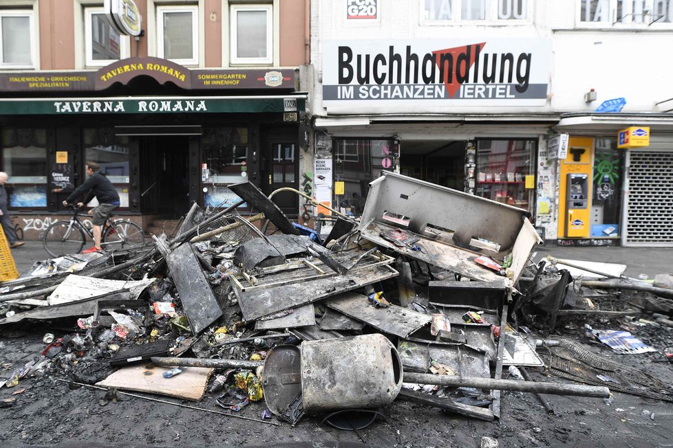 Protesty během summitu G20 v Hamburku