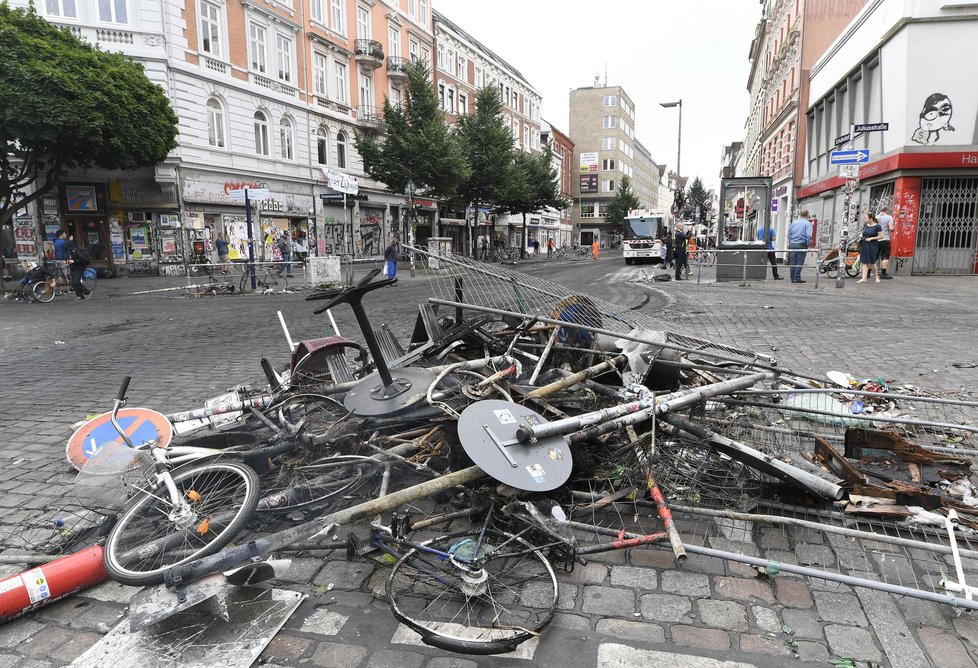 Protesty během summitu G20 v Hamburku