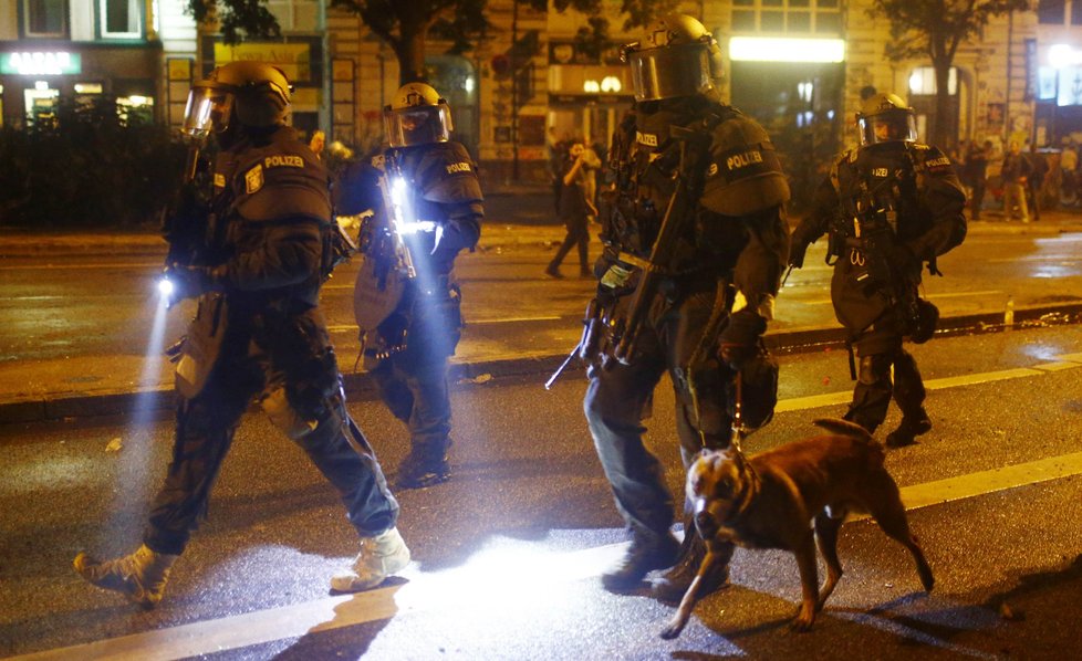 Protesty během summitu G20 v Hamburku