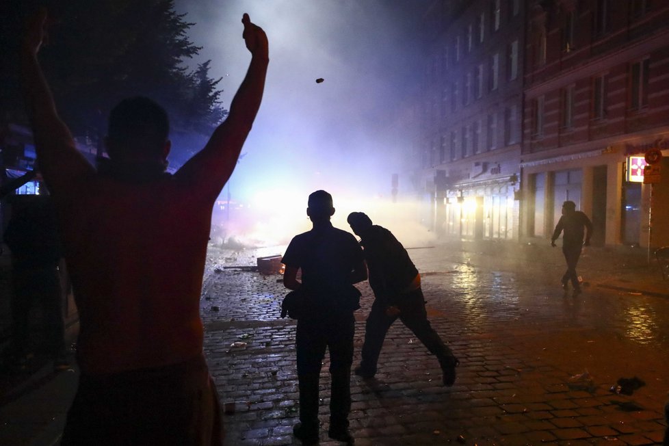 Protesty během summitu G20 v Hamburku