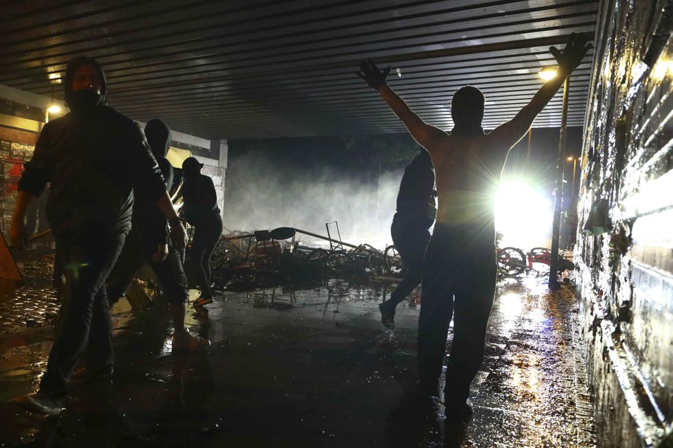 Protesty během summitu G20 v Hamburku