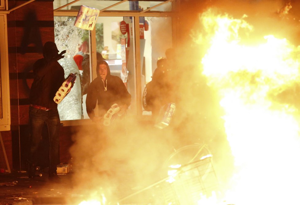 Protesty během summitu G20 v Hamburku