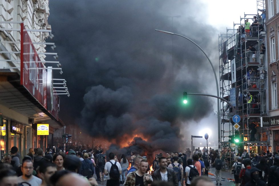 Protesty během summitu G20 v Hamburku