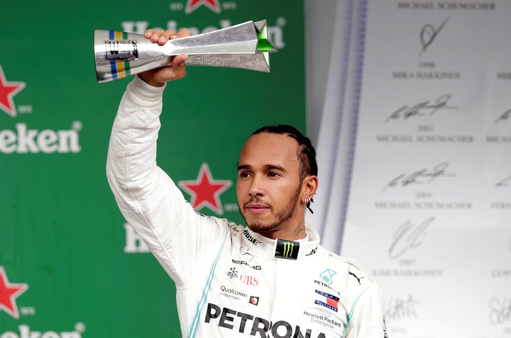 Lewis Hamilton na závodech v Brazilíi