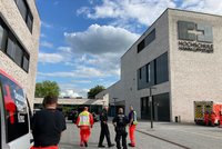 Útok na univerzitě v Německu: Čtyři zranění, jeden ve vážném stavu. Útočníka (34) přemohli studenti