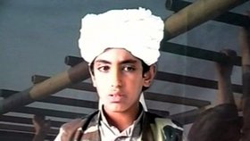 desetiletý Hamza pohrozil, že smrt otce pomstí