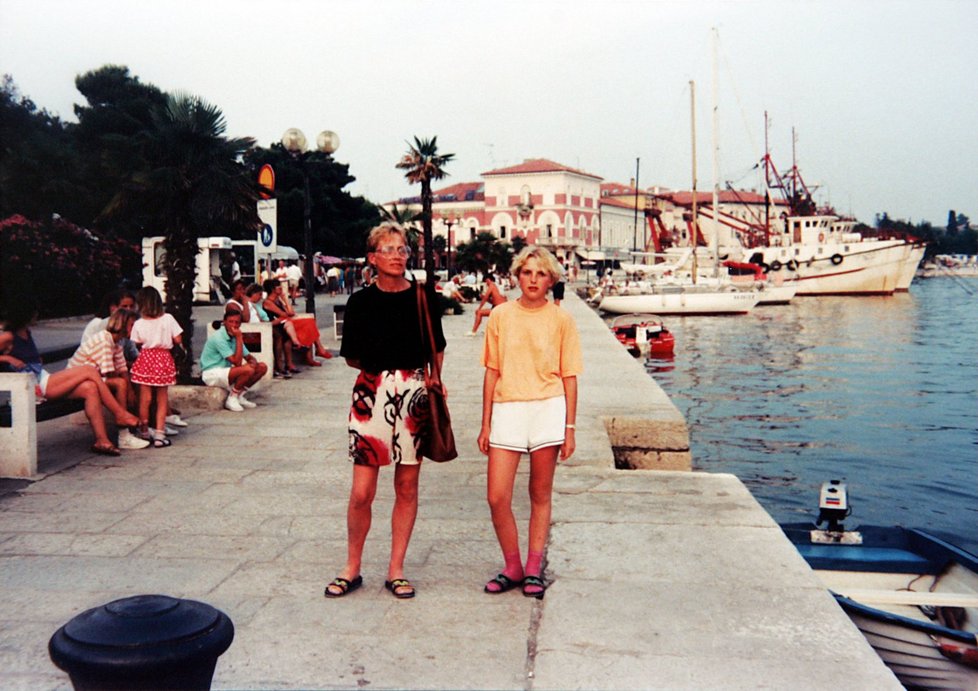 S dcerou Hankou na dovolené v Istrii, rok 1992. Fotil manžel Karel.