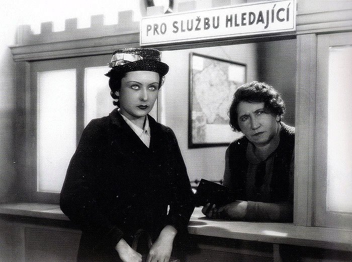 Hana Vítová ve filmu Jedna z milionu (1935)