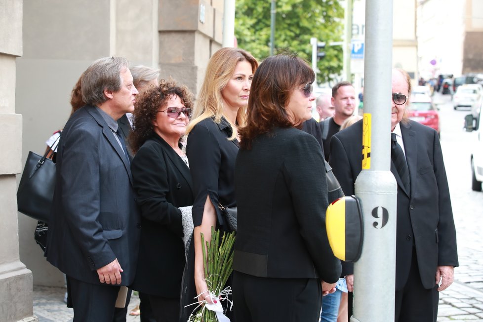 Poslední rozloučení s Hanou Zagorovou - Ivana Gottová, Jitka Zelenková a František Janeček