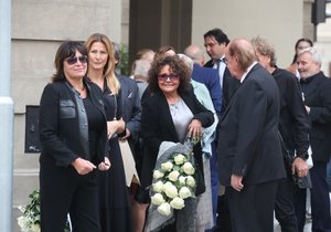 Poslední rozloučení s Hanou Zagorovou - Ivana Gottová, Jitka Zelenková a František Janeček