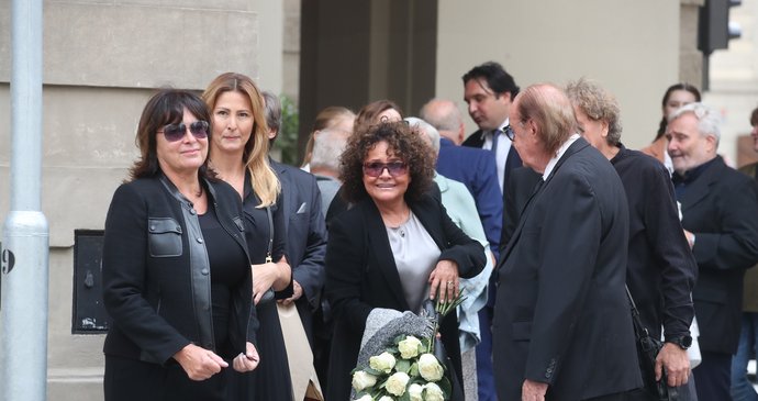 Poslední rozloučení s Hanou Zagorovou - Ivana Gottová, Jitka Zelenková a František Janeček