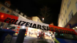 Střelec zabil u Frankfurtu deset lidí, policie útok vyšetřuje jako terorismus 
