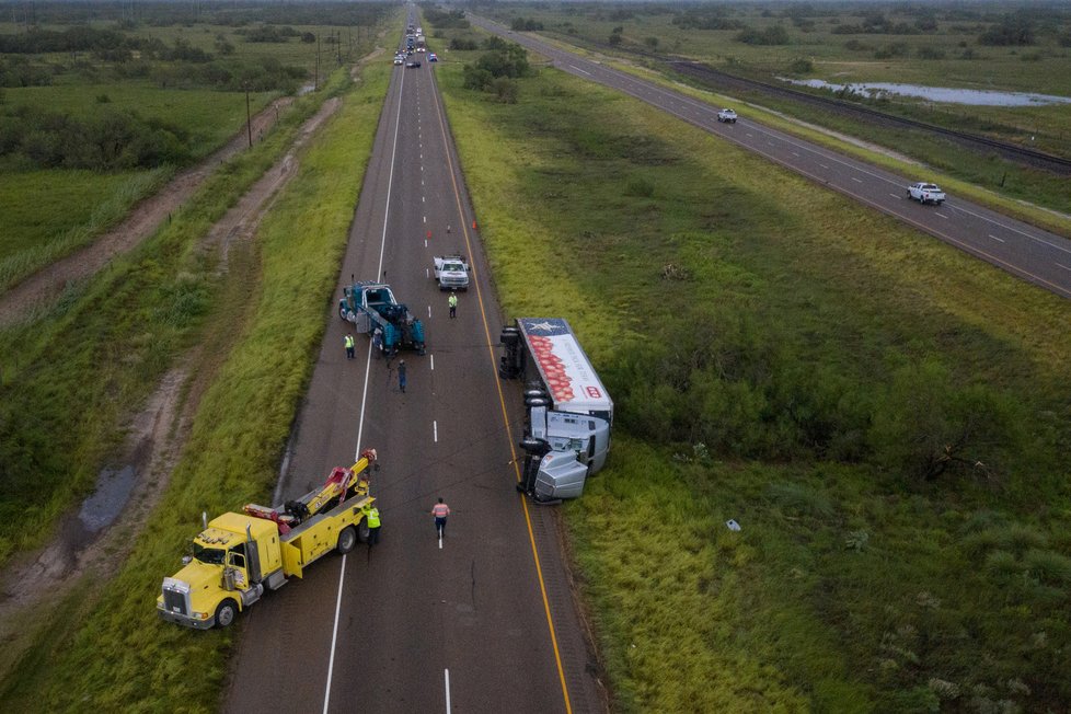 Tropická bouře Hanna se přehnala přes Texas a zamířila do Mexika