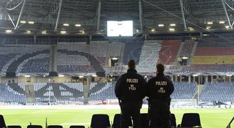 Strach na fotbale! Zápas v Německu zrušili, policie se bála výbuchu