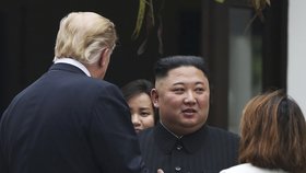 Summit v Hanoji mezi Donaldem Trumpem a Kim Čong-unem pokračuje. Hlavním tématem je denuklearizace, (28.02.2018)
