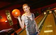 Ivana Gottová byla v bowlingu nejlepší. Co hod, to nejvyšší počet bodů.