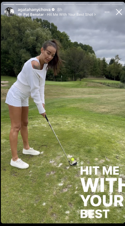 Golf si Agáta vyzkoušela poprvé a zdá se, že se jí tento sport zalíbil.