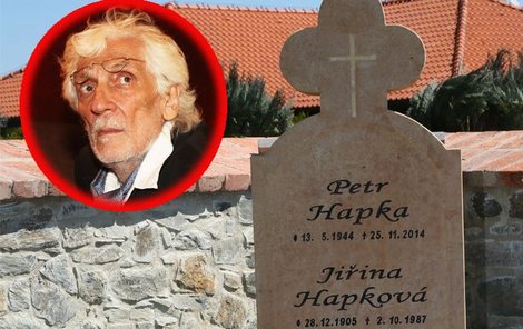 Petr Hapka (†70) čekal na hrob skoro dva roky. 