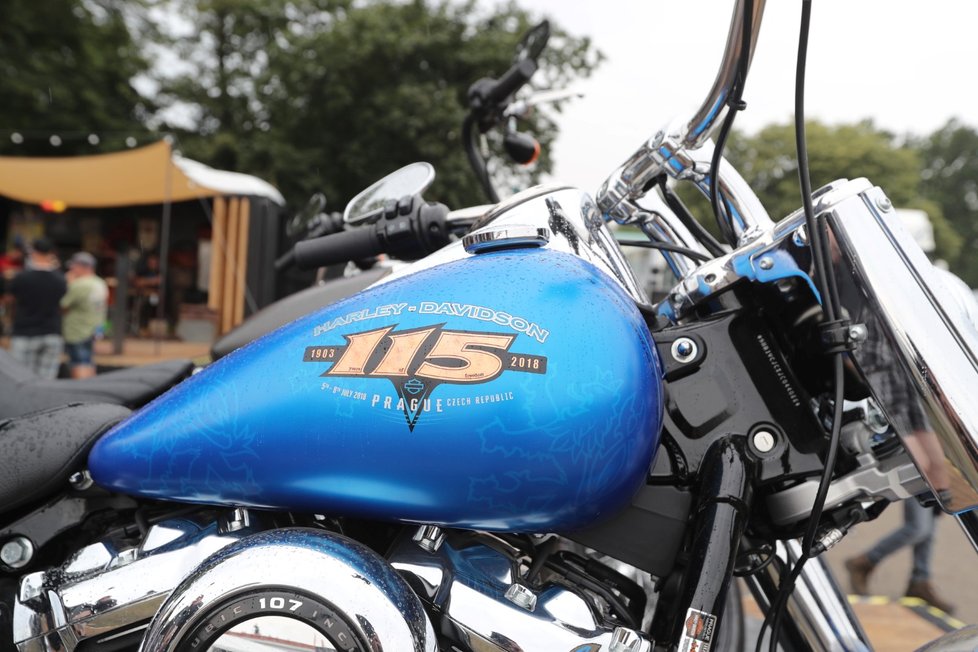 Jedním z největších taháků oslav 115. výročí značky Harley-Davidson, je pro návštěvníky možnost výhry modelu Softail Heritage Blue.