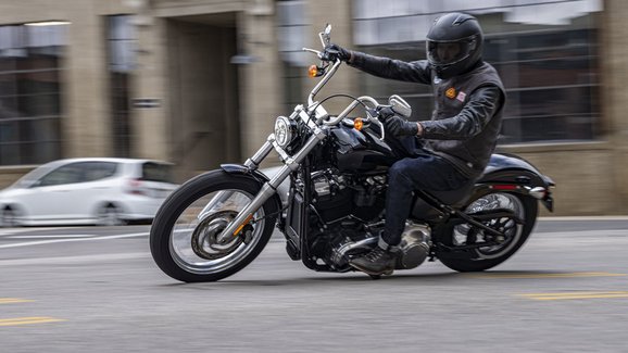 Harley-Davidson představuje nový Softail Standard pro puristy i příznivce individualizace 