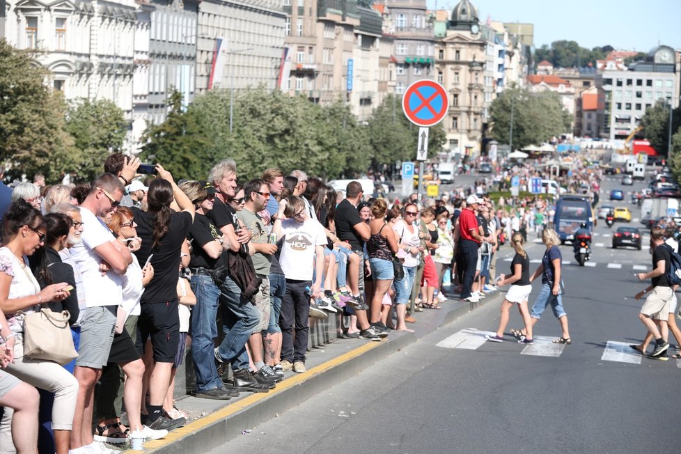 Prahou se prohnala spanilá jízda tisíce motorkářů. (ilustrační foto)