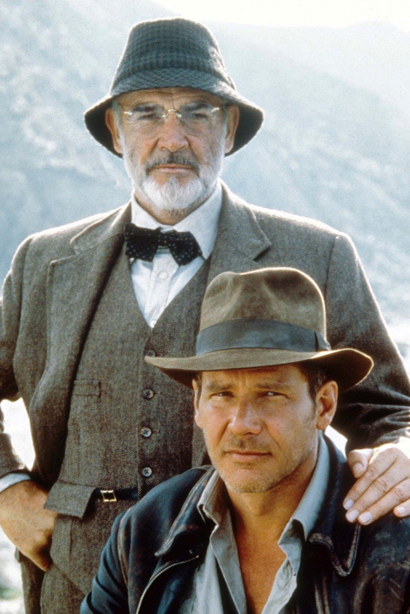 Seanu Connerymu bylo při natáčení snímku Indiana Jones a Poslední křížová výprava 59 let.