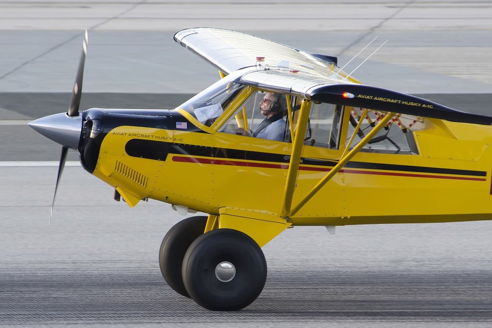 Harrison Ford je vášnivý letec a sběratel historických letadel.