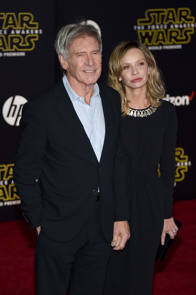 Harrison Ford (77) a Calista Flockhart (55), rozdíl 22 let