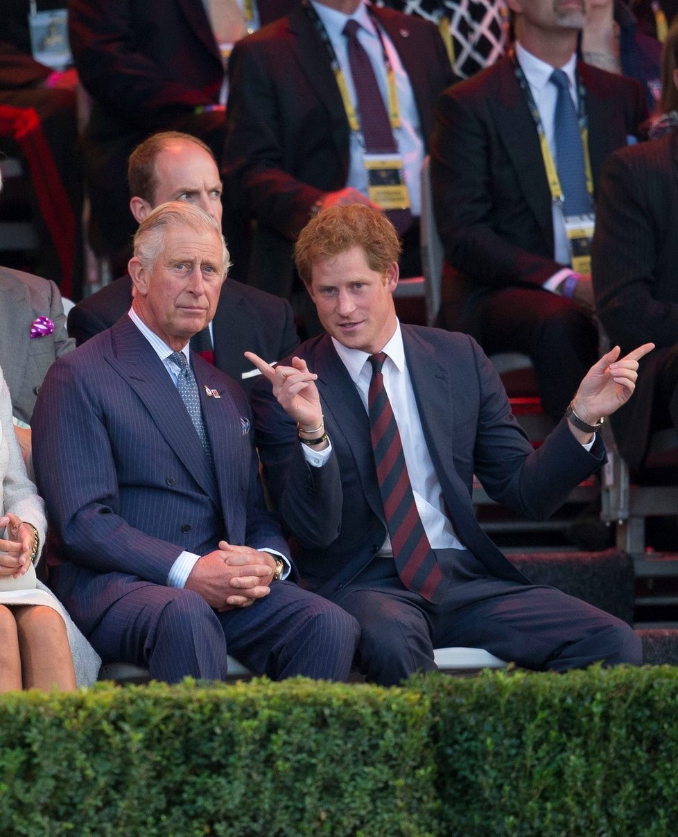 Harry měl celý ceremoniál pod palcem...