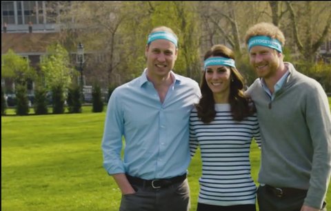 Kate, William a Harry ve videu lákají na londýnský maraton. Podívejte se, jak jim to sluší!