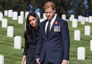 Harry a Meghan na hřbitově v Los Angeles