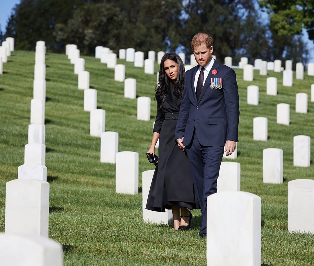Harry a Meghan na hřbitově v Los Angeles