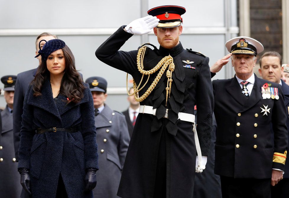 Princ Harry a Meghan Markleová vzdali hold padlým.