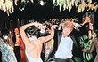 Novomanželský tanec Harryho a Meghan na jejich svatbě.