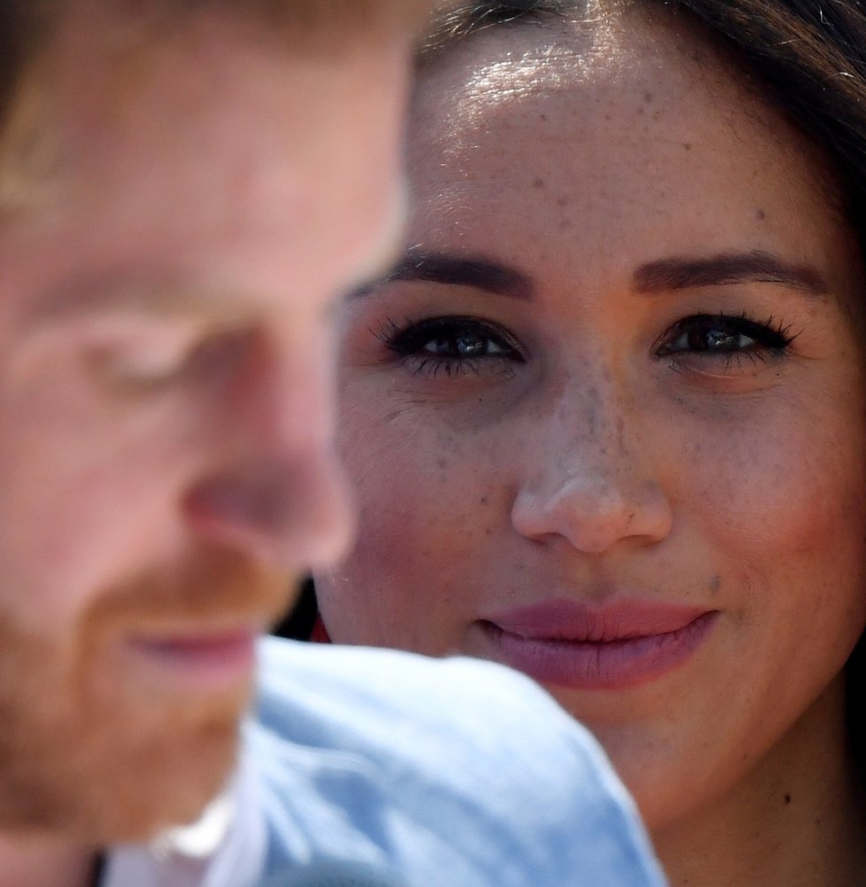 Princ Harry s Meghan Markle v Africe