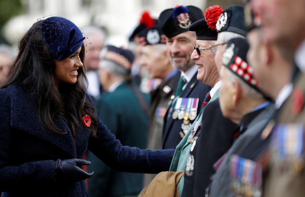 Princ Harry a Meghan Markleová vzdali hold padlým.