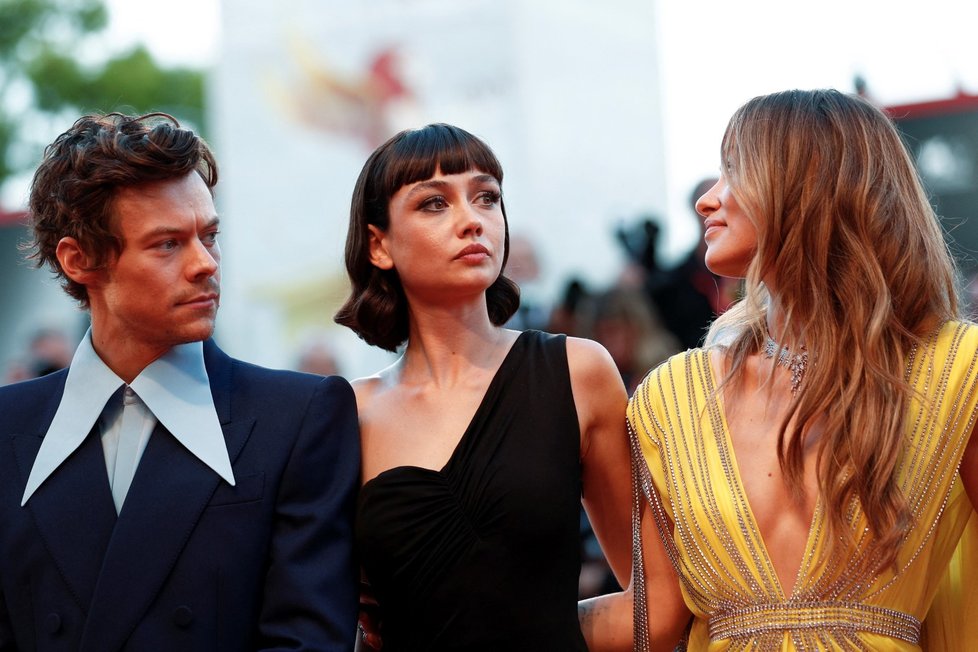 Harry Styles, Sydney Chandler a Olivia Wilde