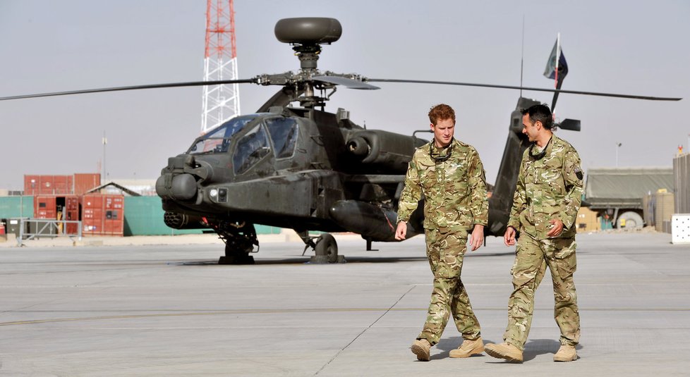 Harry byl na jedné z mnoha misí, zodpovědný za bezpečný dolet letadla na Afghánistánské území