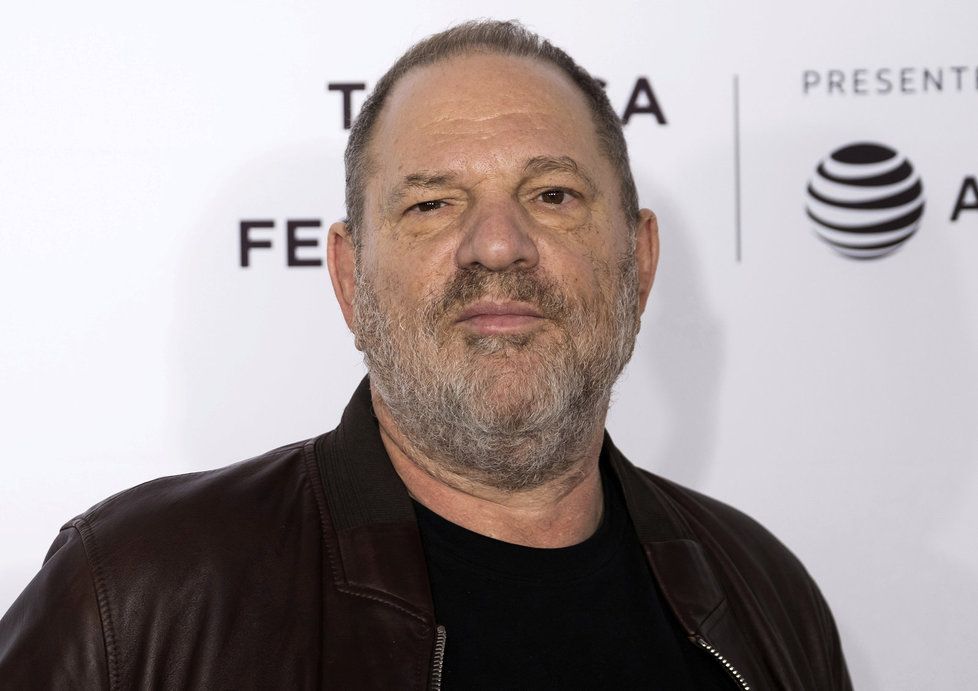 Producent Harvey Weinstein trucuje.