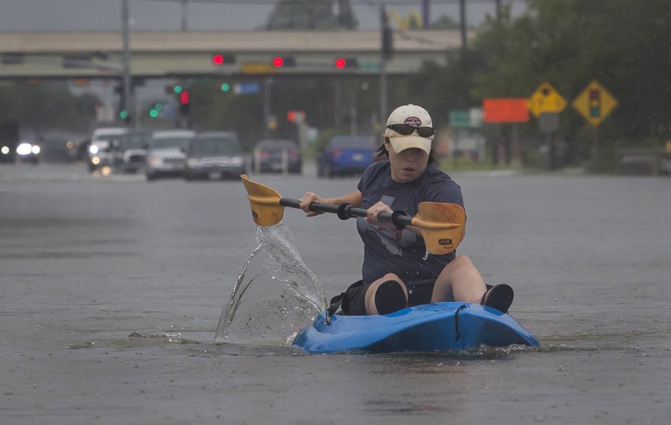 Harvey přinesl do Texasu mohutné povodně