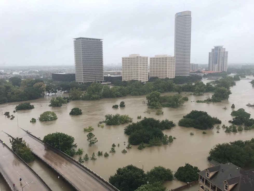 Harvey přinesl do Texasu mohutné povodně